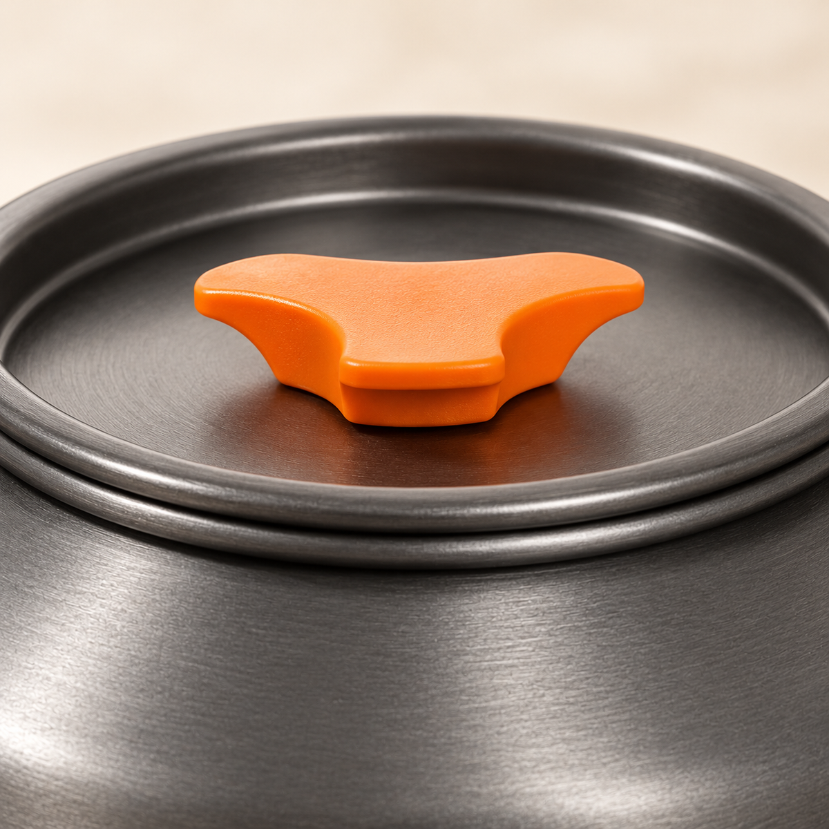 Camping Kettle — Gray & Orange — product detail — product illustration